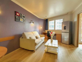 Appartement 2P Balcon proche La Defense Arena Parking Gratuit